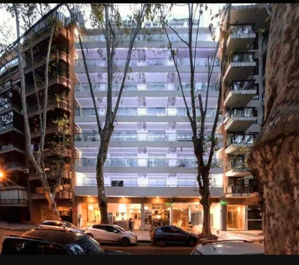 Monoambiente Super Amplio Y Comodo, Ideal Para Explorar La Ciudad บัวโนสไอเรส ภายนอก รูปภาพ