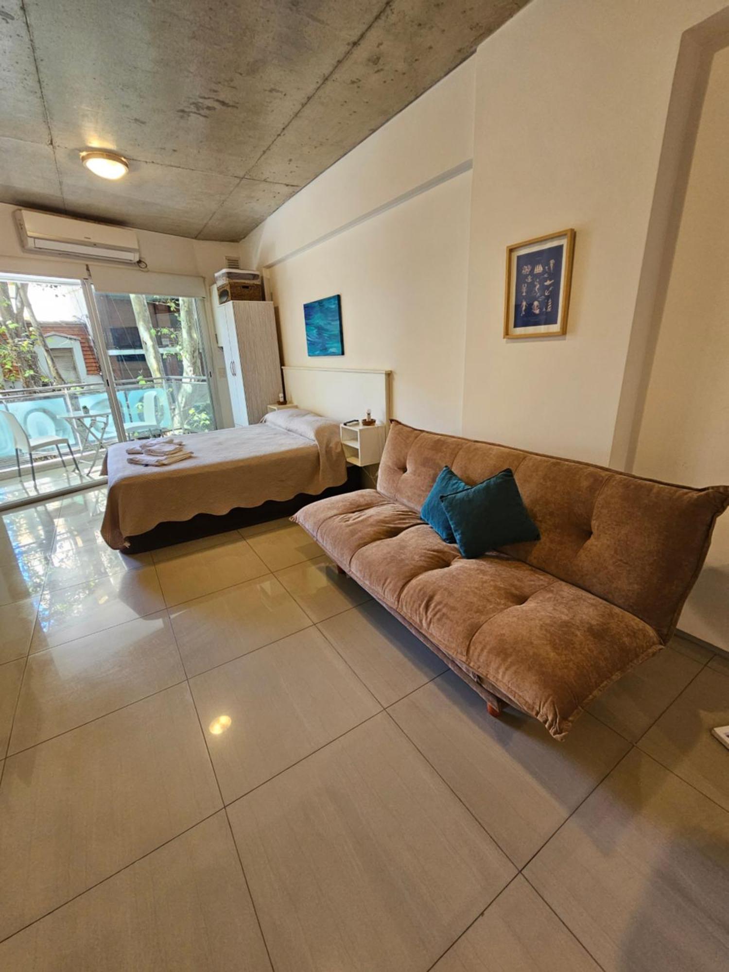 Monoambiente Super Amplio Y Comodo, Ideal Para Explorar La Ciudad บัวโนสไอเรส ภายนอก รูปภาพ